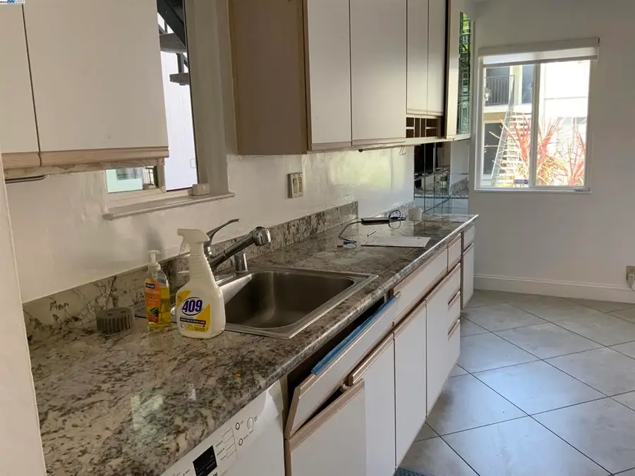1590 Sunnyvale Ave #31, Walnut Creek, CA 94597 - Image #3