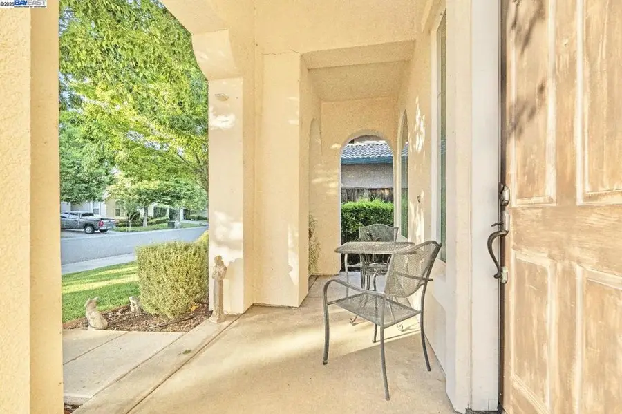 9516 Sarazen Ct, Patterson, CA 95363 - Image #3