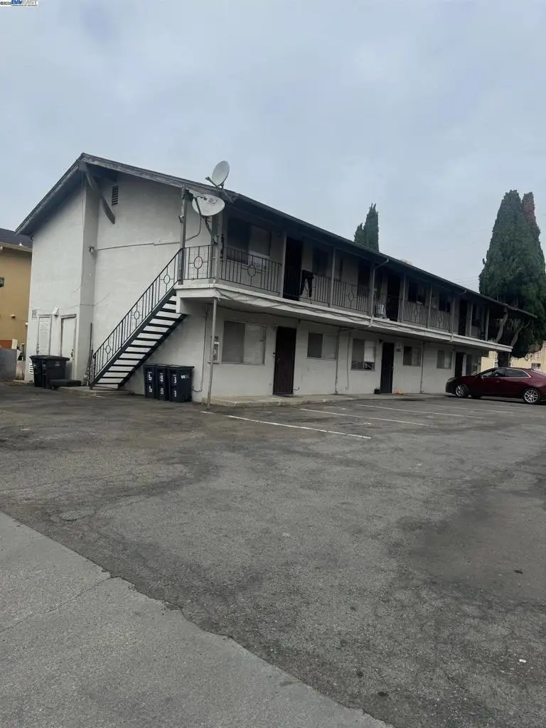 318 Dumont Ave, Hayward, CA 94544 - Image #2
