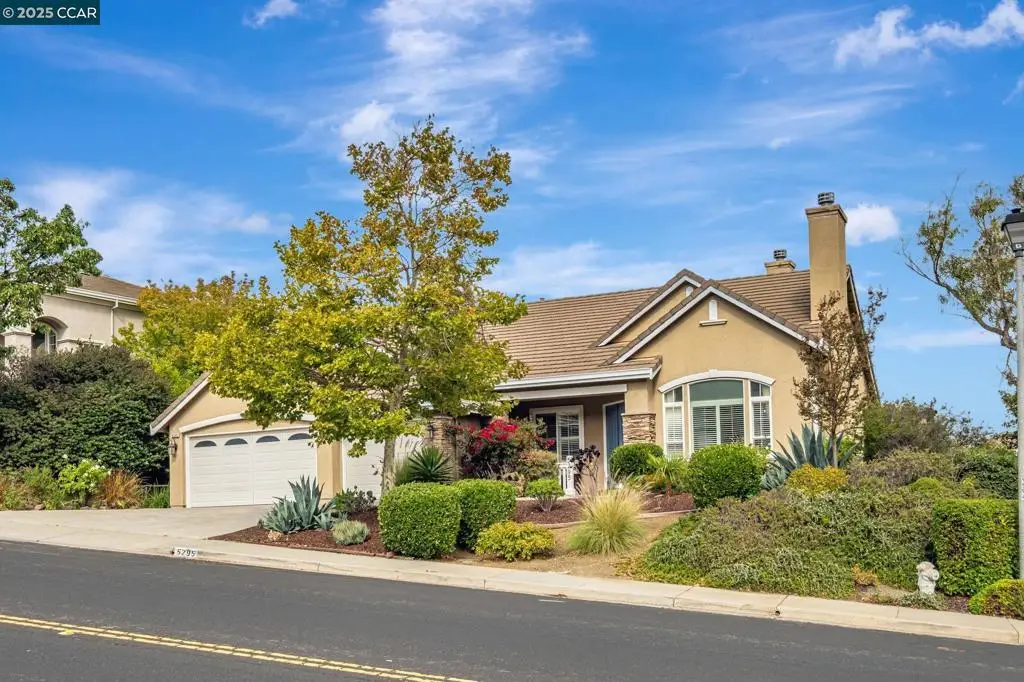 5295 Crystyl Ranch Dr, Concord, CA 94521 - Image #1