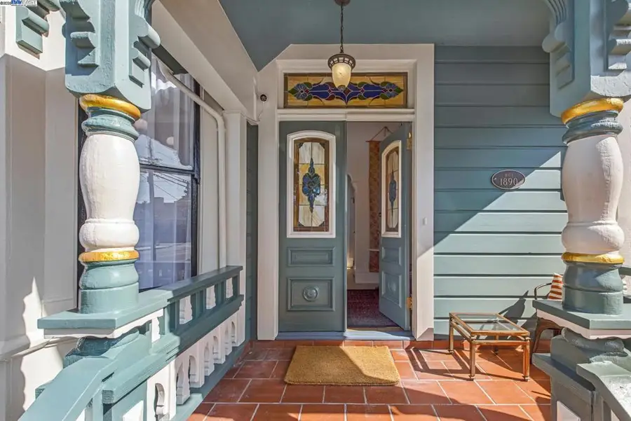 2061 Buena Vista Ave, Alameda, CA 94501 - Image #2