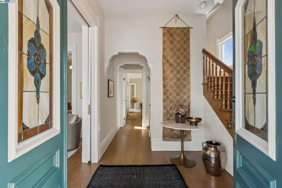 2061 Buena Vista Ave, Alameda, CA 94501 - Image #3