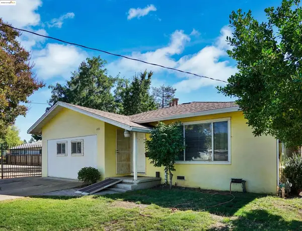 2151 Elm St, Livermore, CA 94551