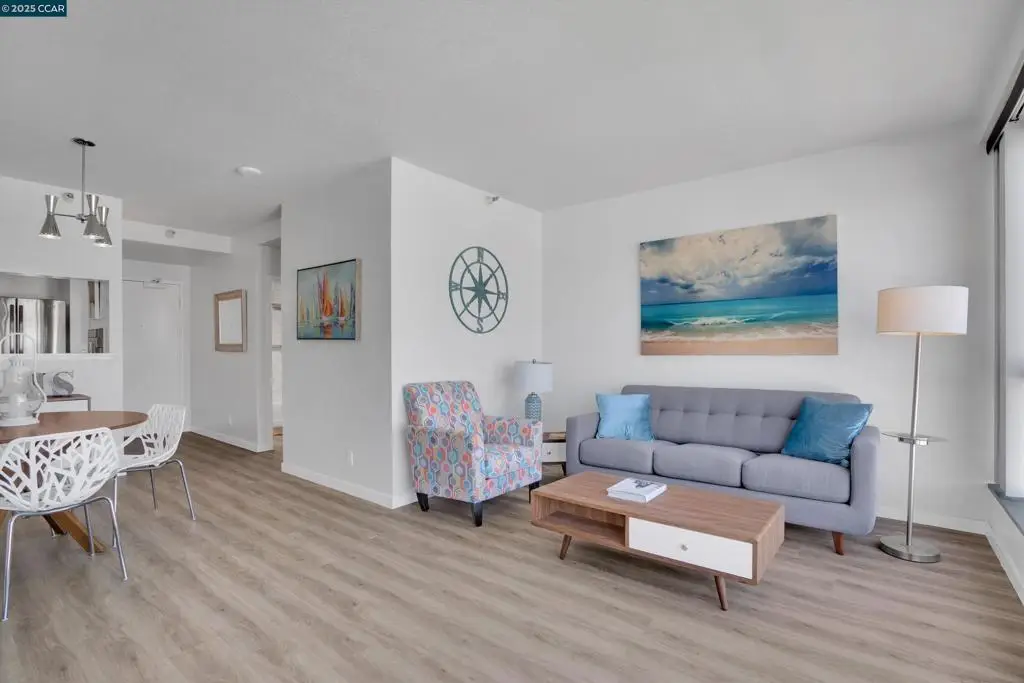 300 3rd St #1203, San Francisco, CA 94107 - Image #1
