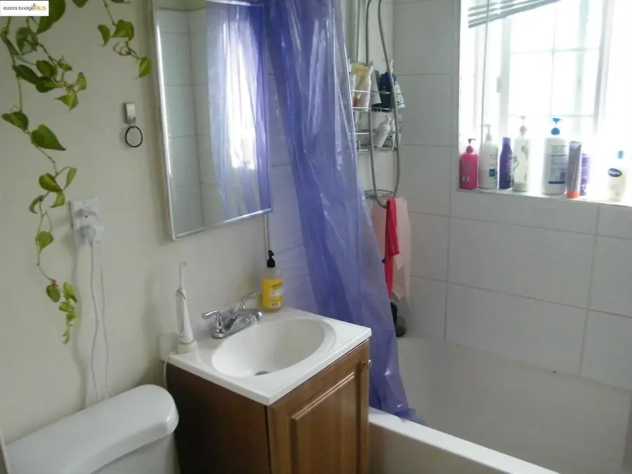 953 Park Ave, San Jose, CA 95126 - Image #3