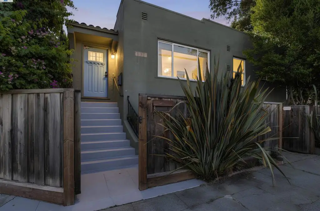 4536 West St, Oakland, CA 94608 - Image #1