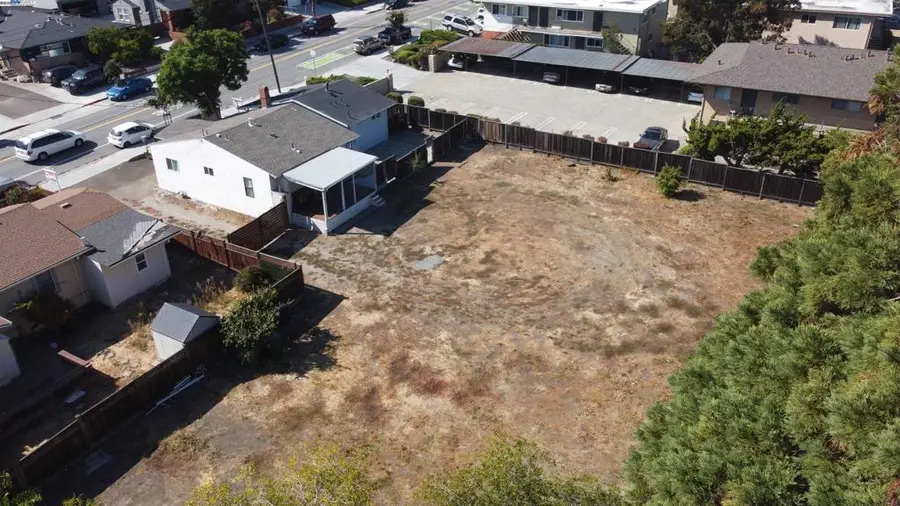 20378 Stanton Ave, Castro Valley, CA 94546 - Image #2