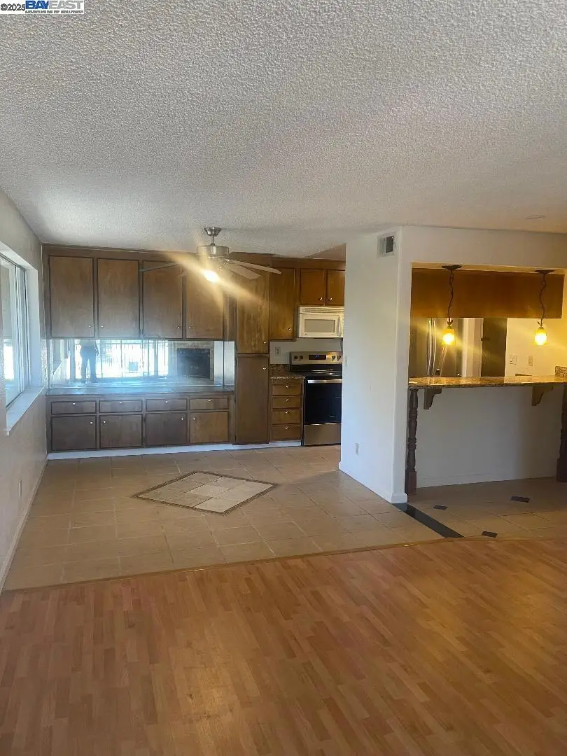 400 Davis #301, San Leandro, CA 94577 - Image #2