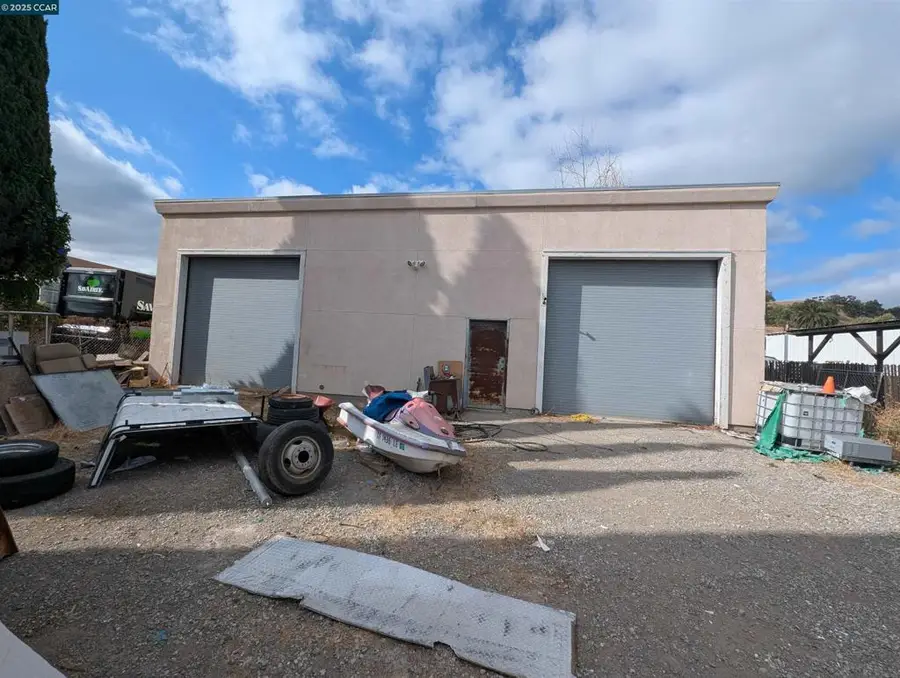 4970 Blum Rd, Martinez, CA 94553 - Image #3