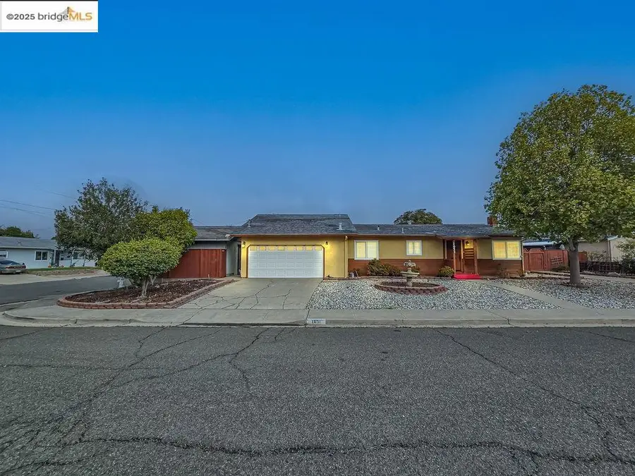 1651 Michael Dr, Pinole, CA 94564 - Image #2