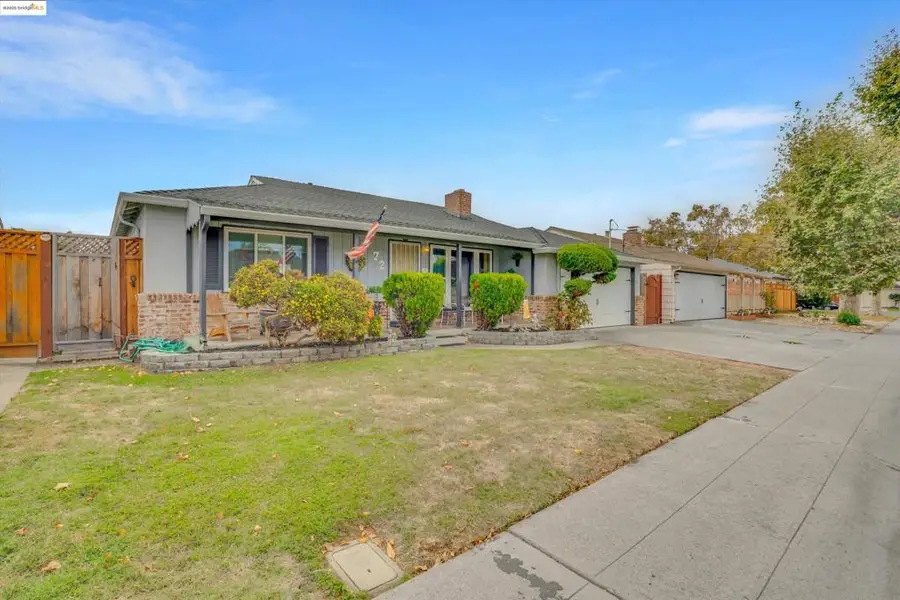 72 Via Morella, San Lorenzo, CA 94580 - Image #2