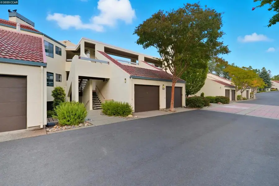 3711 Terra Granada Dr #1A, Walnut Creek, CA 94595 - Image #2