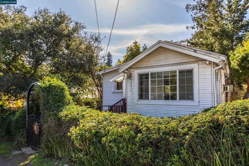 6391 Hillmont Dr, Oakland, CA 94605 - Image #1