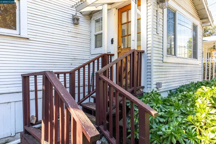 6391 Hillmont Dr, Oakland, CA 94605 - Image #3
