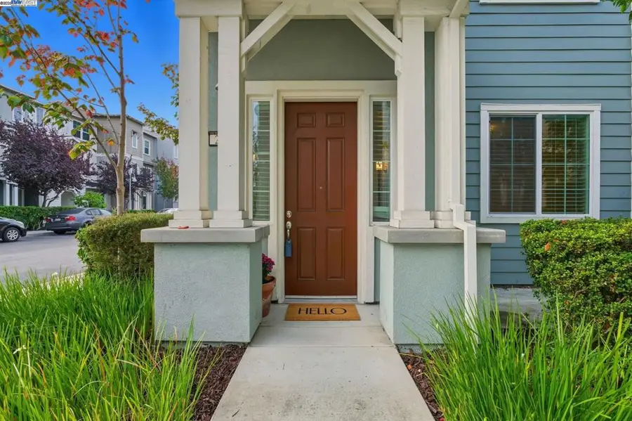 201 Jetty Dr, Richmond, CA 94804 - Image #3