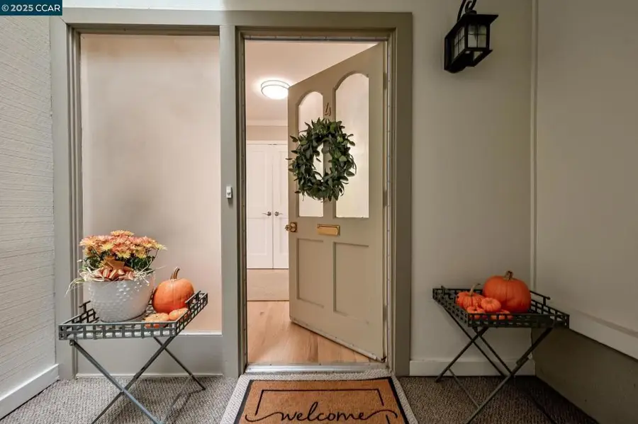 2000 Golden Rain Road #4, Walnut Creek, CA 94595 - Image #3