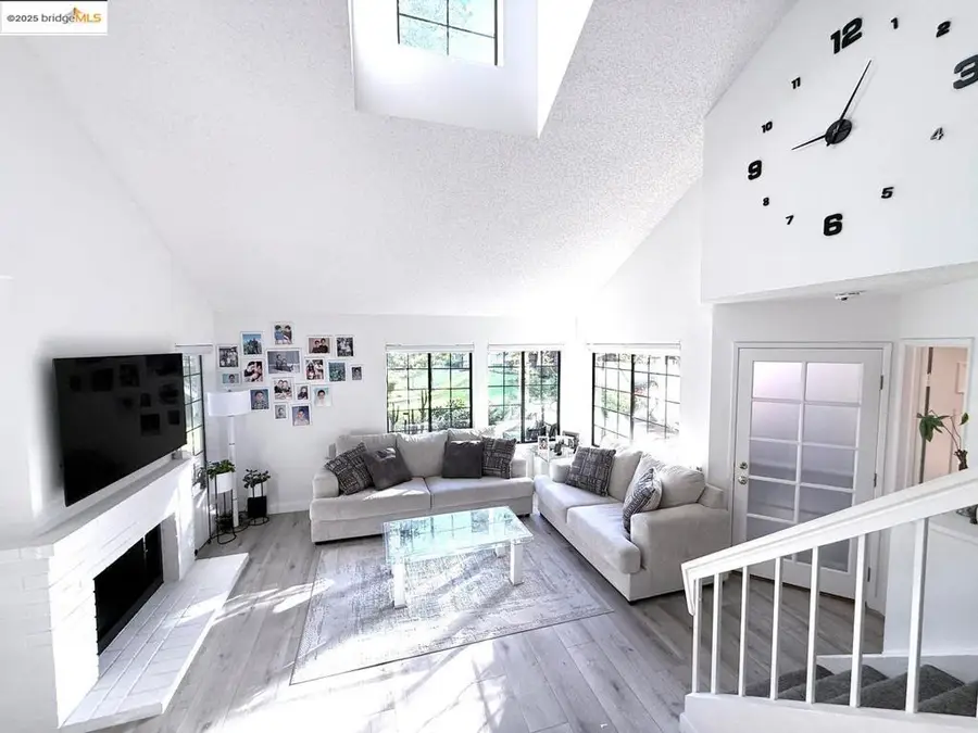 2561 Yerba Bank Ct, San Jose, CA 95121 - #3