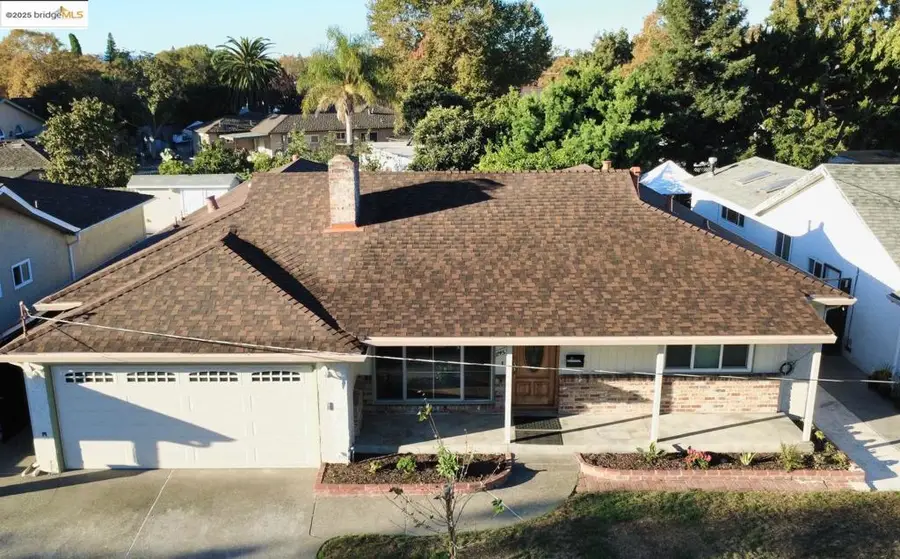 17453 Via Valencia, San Lorenzo, CA 94580 - Image #2