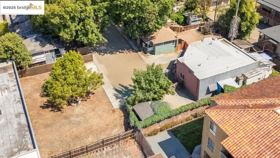 16005 Mateo St, Ashland, CA 94580 - Image #2