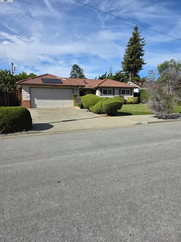 4237 Garland Dr, Fremont, CA 94536