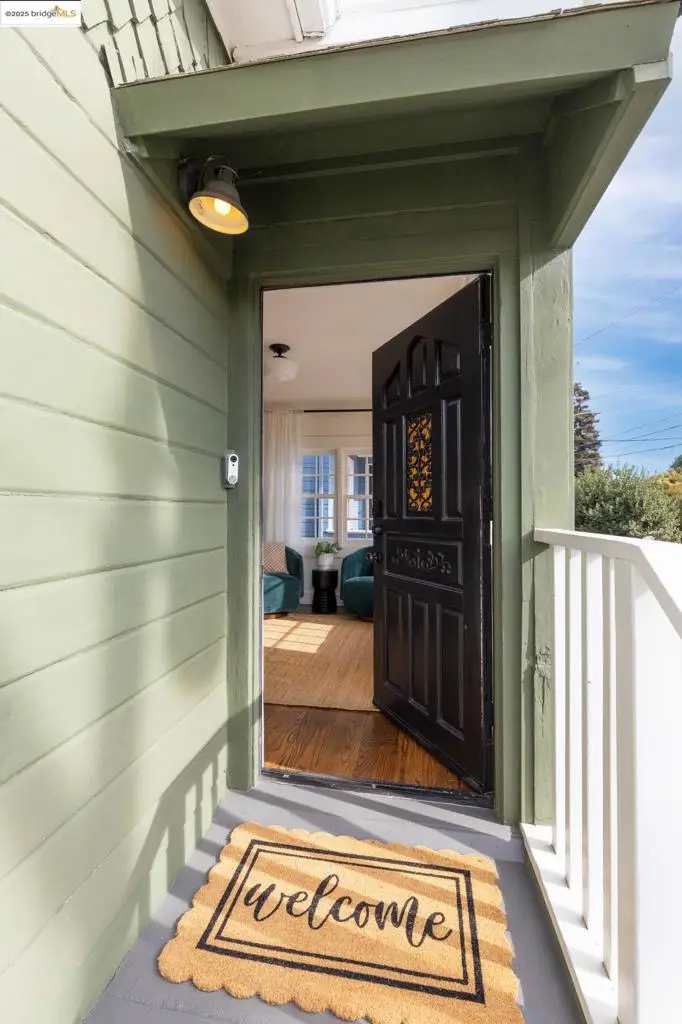 954 46th St, Oakland, CA 94608 - Image #3