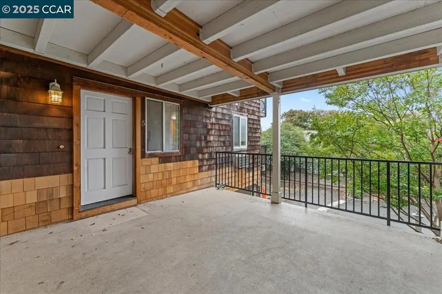 1965 Bonifacio St #5, Concord, CA 94520 - Image #2