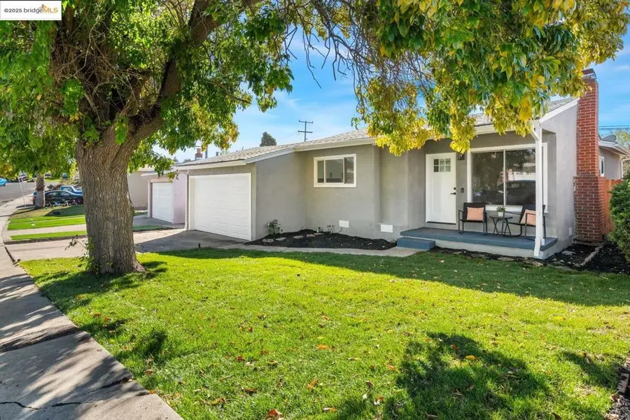 2956 Mullens Dr, Richmond, CA 94806 - Image #2