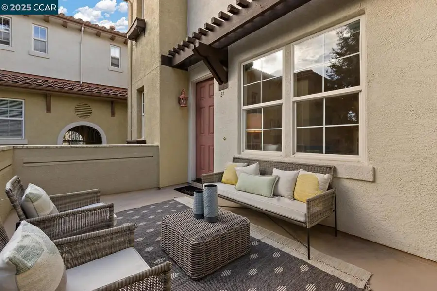31 Picasso Ct, Pleasant Hill, CA 94523 - Image #2
