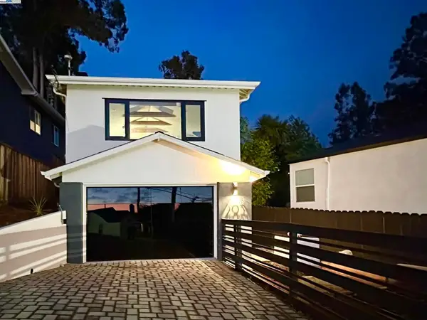 2930 Parker Ave, Oakland, CA 94605