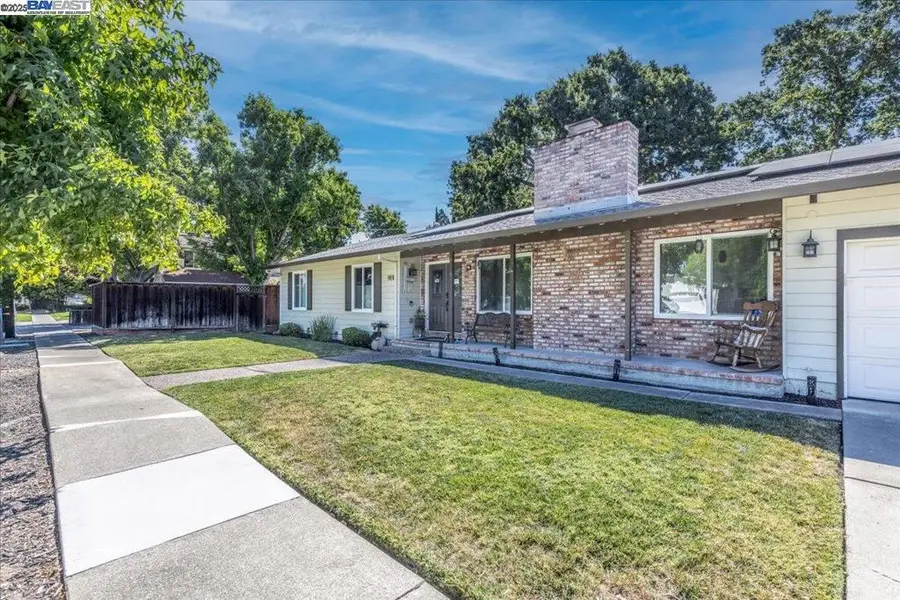 1766 Risdon Rd, Concord, CA 94518 - Image #3