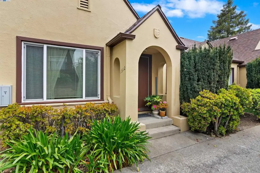 1512 Mozart St, Alameda, CA 94501 - Image #2