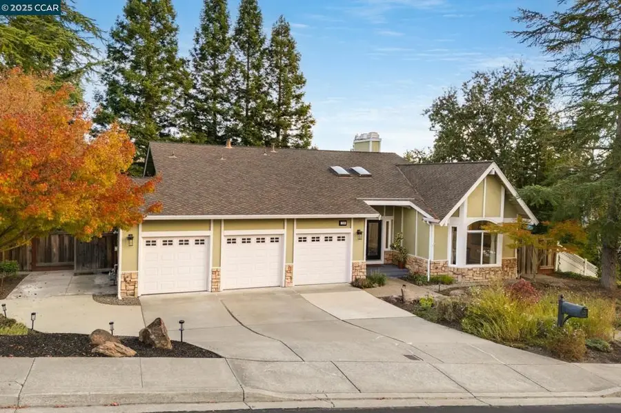 219 Arthur Ct, Danville, CA 94526 - Image #2