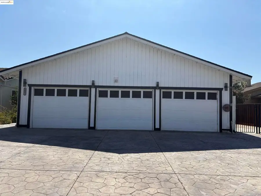 1205 Beach Ct, Discovery Bay, CA 94505 - Image #2
