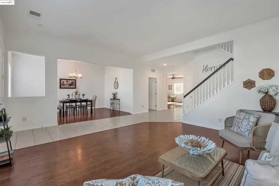 166 Rangewood Dr, Pittsburg, CA 94565 - Image #3