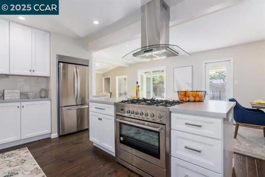 7 El Corte, Orinda, CA 94563 - Image #3