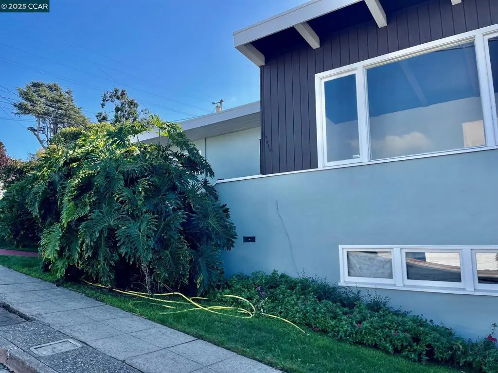 3530 Clinton Ave, Richmond, CA 94805 - Image #1