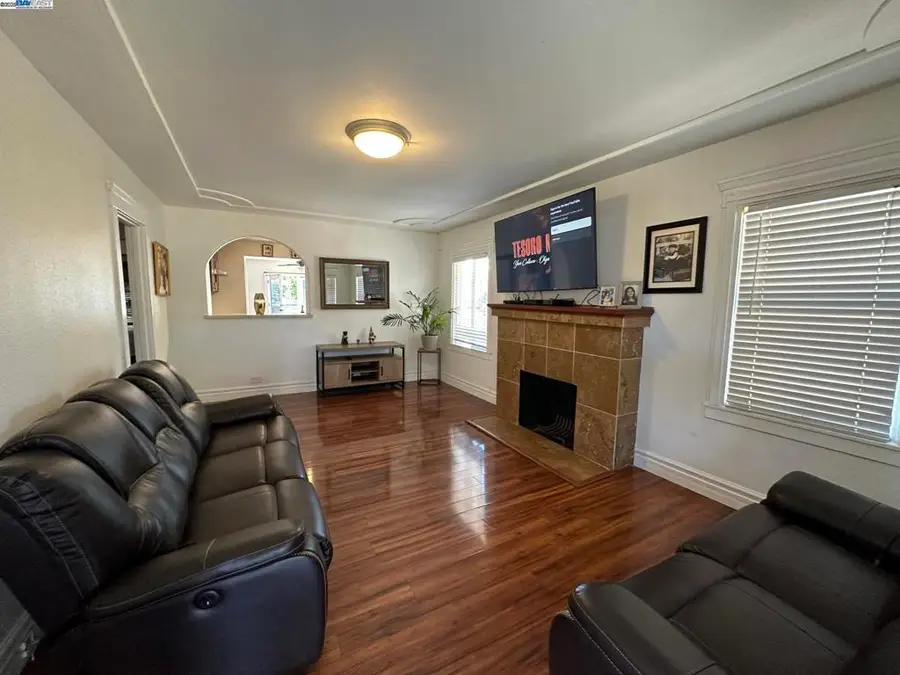 4239 Quigley Pl, Oakland, CA 94619 - Image #2