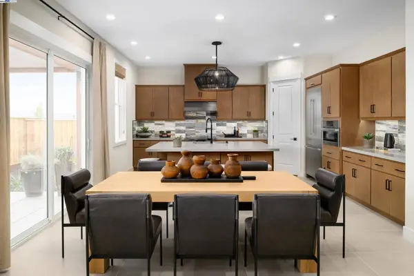 1580 W Walsh Ave, Dublin, CA 94568