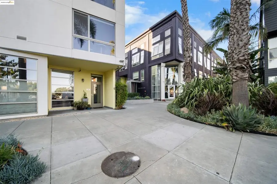 1201 Pine St #363, Oakland, CA 94607 - Image #2