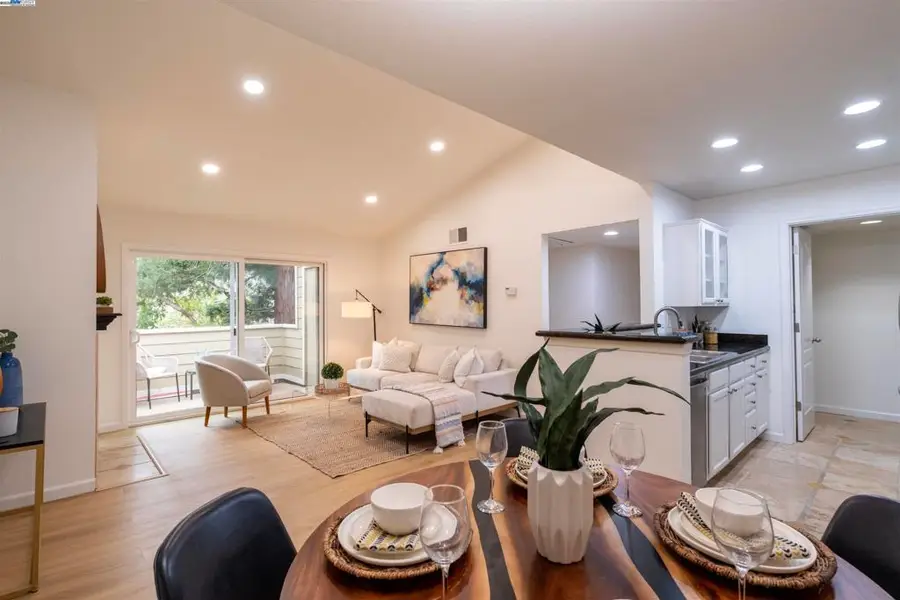 285 Reflections Dr #23, San Ramon, CA 94583 - Image #2