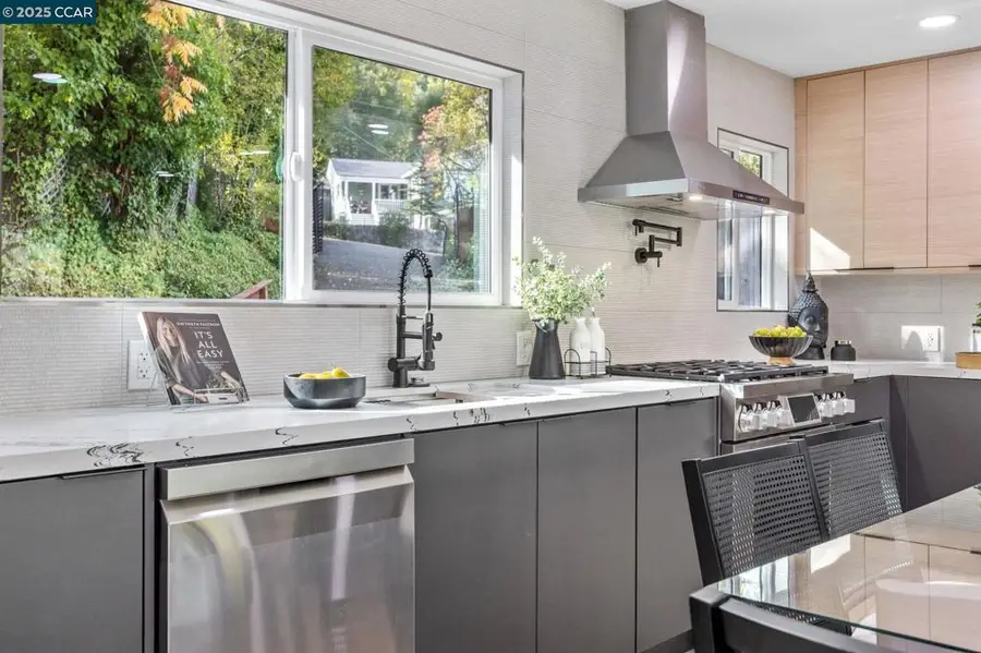 7 Los Amigos, Orinda, CA 94563 - Image #3