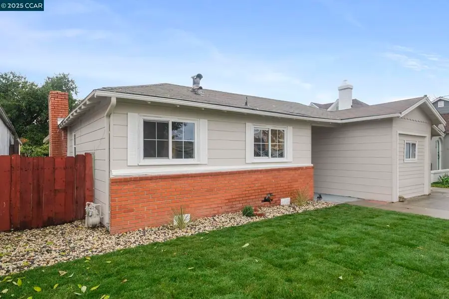 209 W 17th St, Antioch, CA 94509 - Image #2