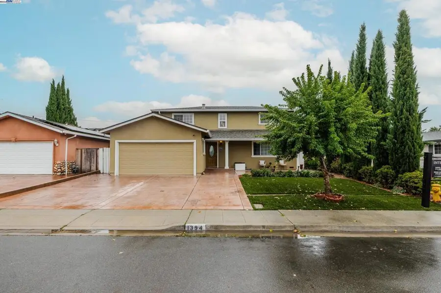 1394 Glacier Dr, Milpitas, CA 95035 - Image #2