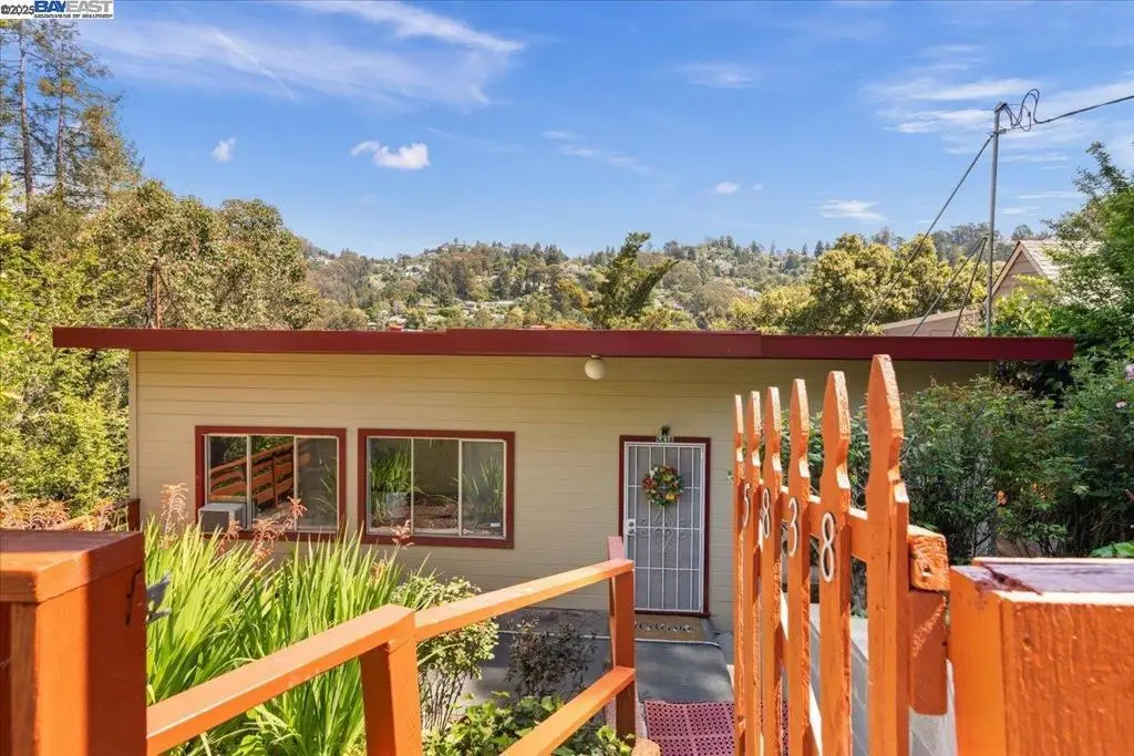 5838 Nottingham Dr, Oakland, CA 94611 - #1