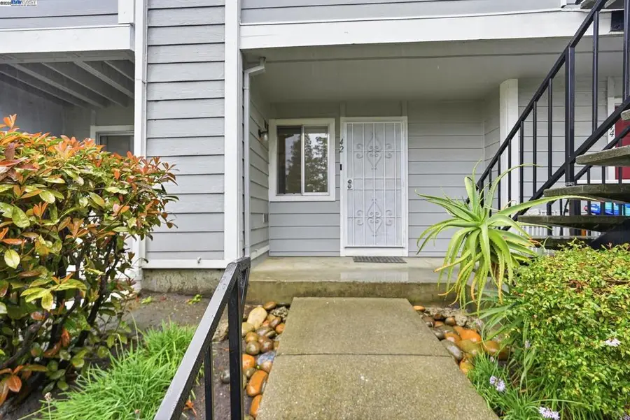 655 River Oak Way #42, Hayward, CA 94544 - Image #2