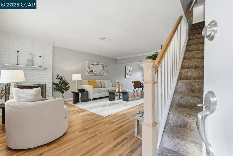 37 Miramonte Dr, Moraga, CA 94556 - Image #2