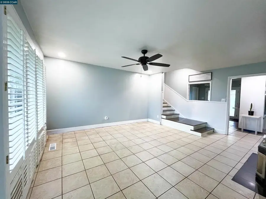 250 W Cypress Rd, Oakley, CA 94561 - Image #3