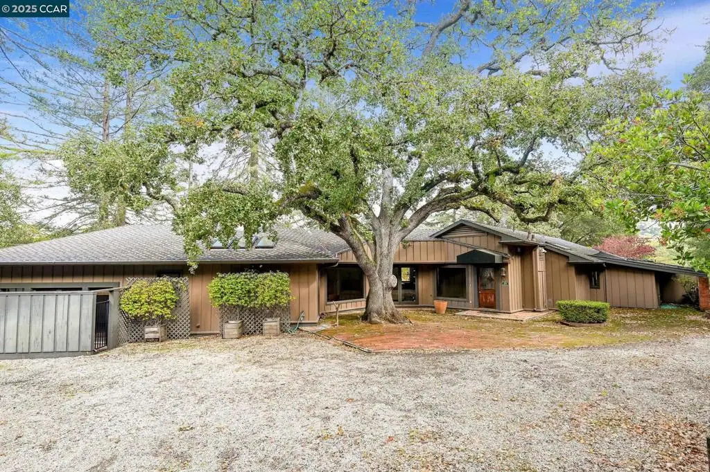 230 Moraga Way, Orinda, CA 94563 - Image #1