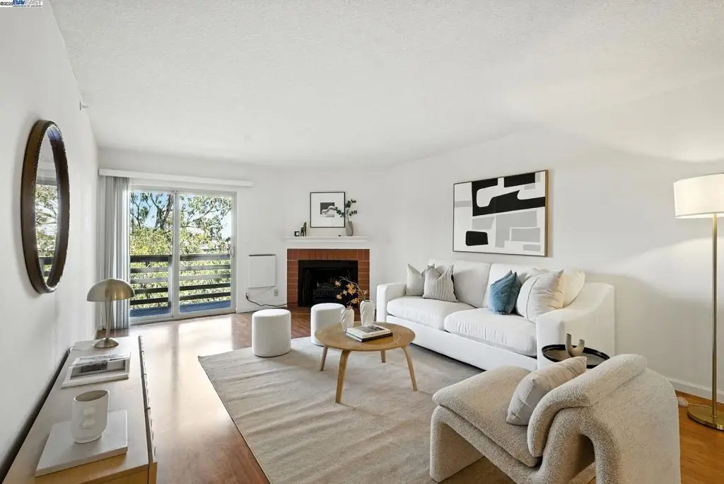 332 Philip Dr #303, Daly City, CA 94015 - Image #1