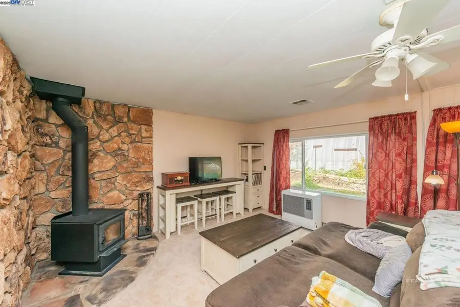 51 Steelhead Circle, Lewiston, CA 96052 - Image #3